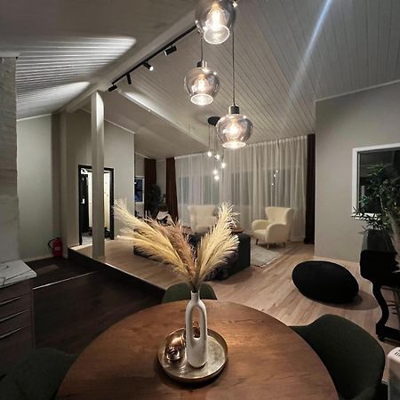 Charming Loft Retreat On Tromso'S Historic Main Street: 3-Minute Stroll To City Square Esterno foto