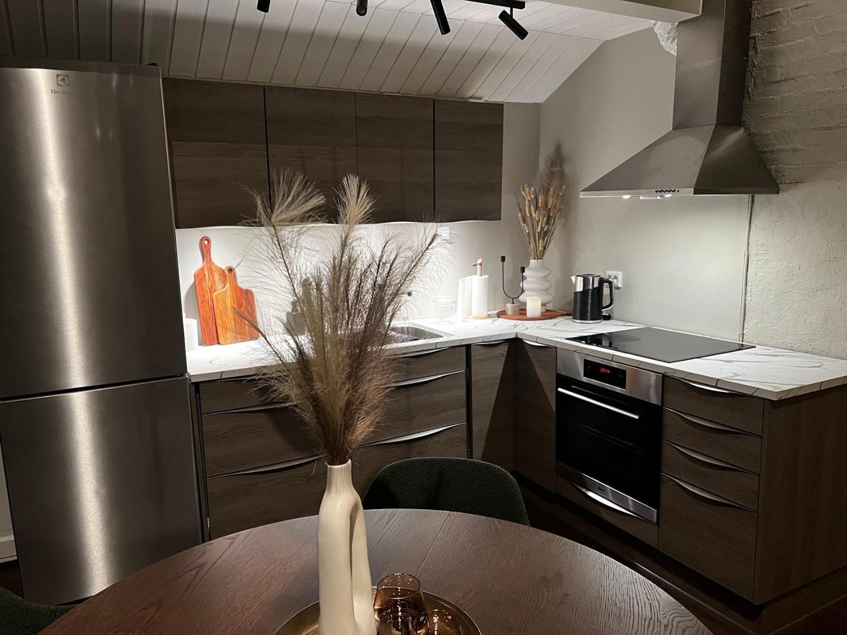 Charming Loft Retreat On Tromso'S Historic Main Street: 3-Minute Stroll To City Square Esterno foto