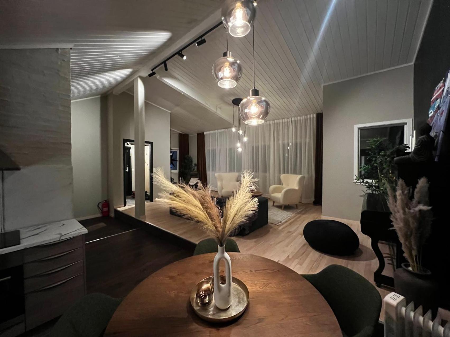 Charming Loft Retreat On Tromso'S Historic Main Street: 3-Minute Stroll To City Square Esterno foto