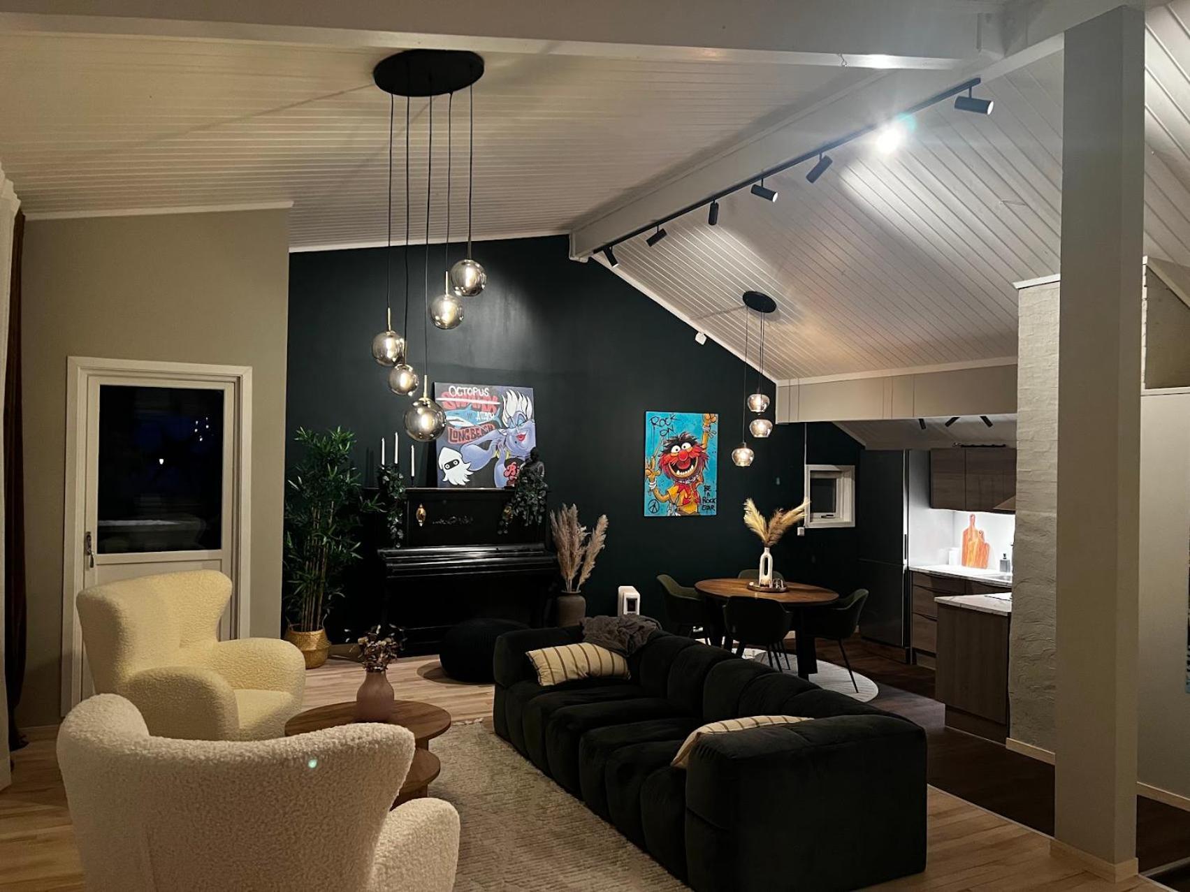 Charming Loft Retreat On Tromso'S Historic Main Street: 3-Minute Stroll To City Square Esterno foto